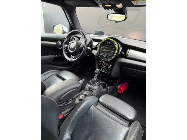 MINI Cooper S Mini 2.0 Pepper Automaat 2015 Benzine 31