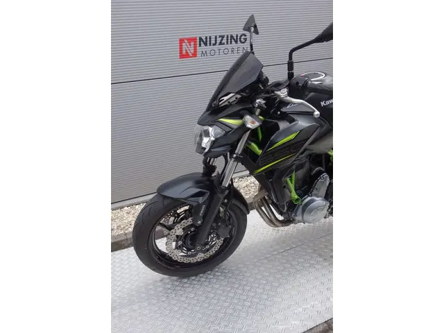 Kawasaki Z650 ABS 2019 Benzine 19