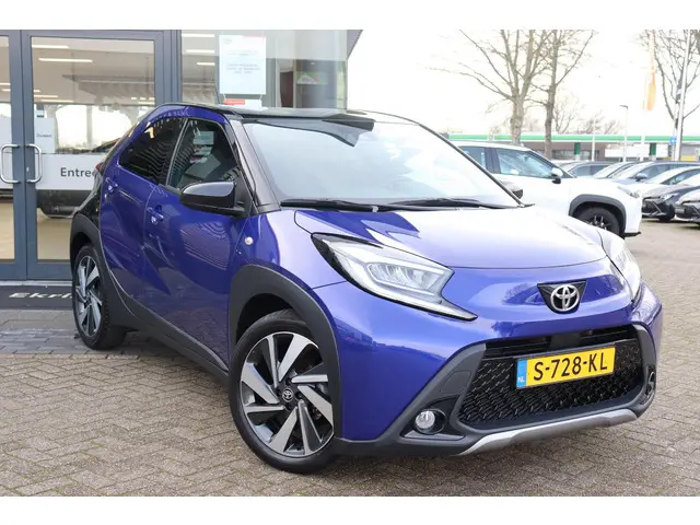 Toyota Aygo X 1.0 VVT-i MT Envy 2023 Benzine 10