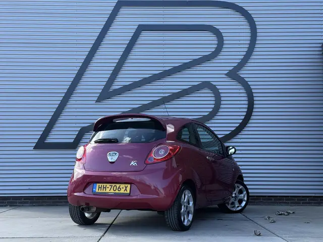 Ford Ka 1.2 Titanium X start/stop 2013 Benzine 3