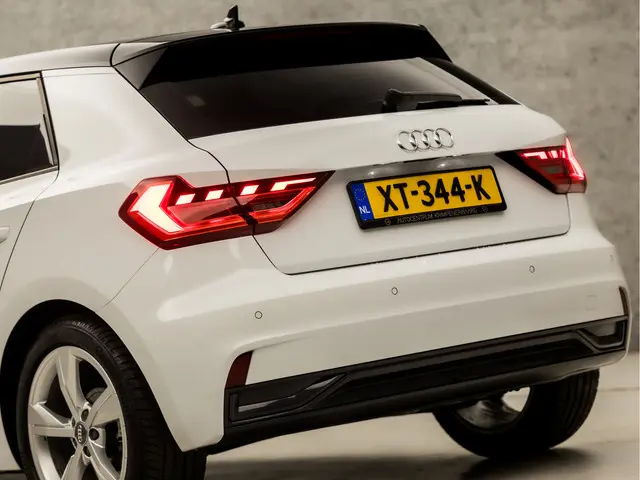 Audi A1 Sportback 30 TFSI Sport 2019 Benzine 32