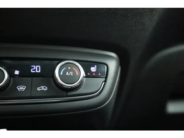 Opel Crossland 1.2 Turbo Level 4 2023 Benzine 23