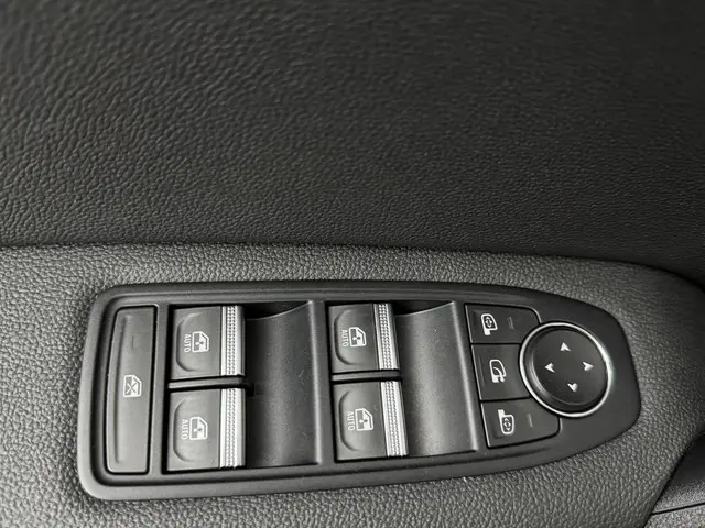 Renault Captur 1.0 TCe 90 techno 2024 Benzine 25