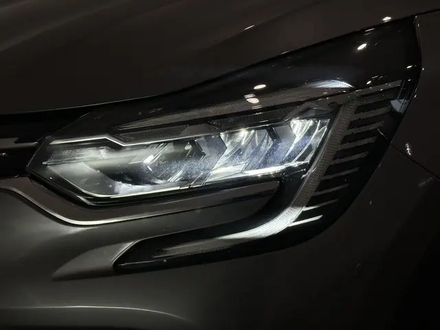 Renault Captur 1.0 TCe 100 Intens 2020 Benzine 23