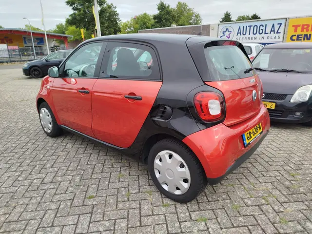 Smart Forfour 1.0 Pure/CRUISCONTROL/NAP 2015 Benzine 6