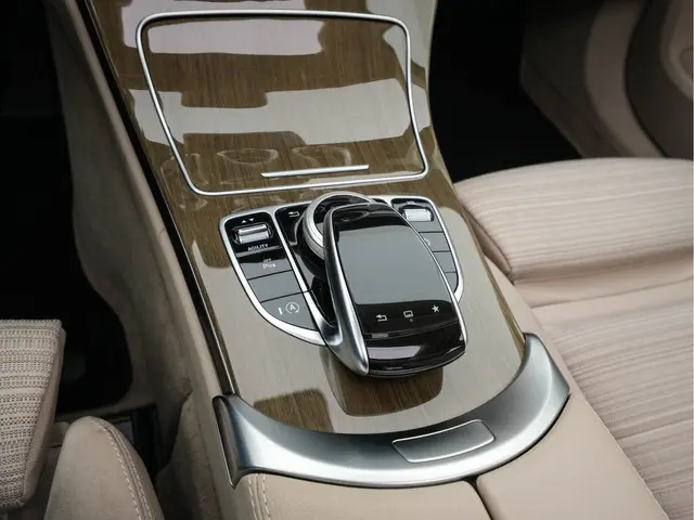 Mercedes-Benz C-Klasse 180 Ambition 2016 Benzine 12