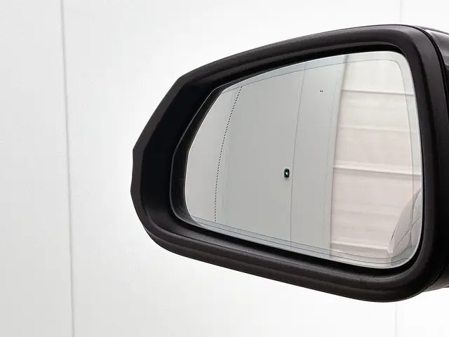 BMW X1 sDrive18i 2025 Benzine 23