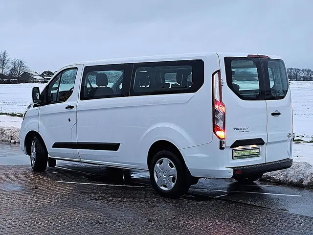 Ford Transit Custom 2.0 2023 Diesel 6