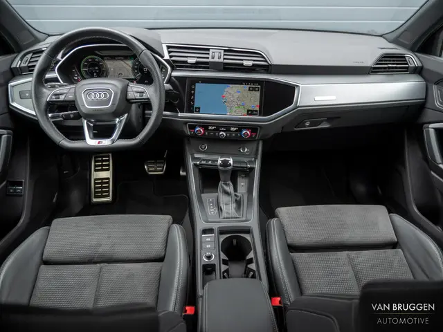 Audi Q3 Sportback 45 TFSI e S-Line 2022 Hybride Benzine 7