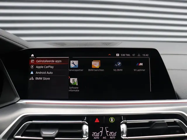 BMW X6 xDrive40i 2022 Benzine 34