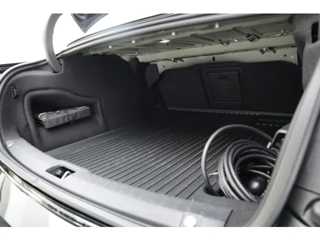 Volvo S90 2.0 T8 AWD Inscription 2018 Hybride Benzine 31