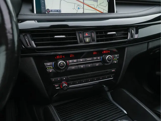 BMW X5 M High Executive M-Sportpack 2016 Benzine 13