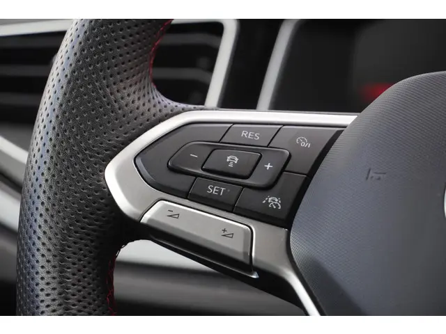 Volkswagen Polo 2.0 TSI GTI 2024 Benzine 4