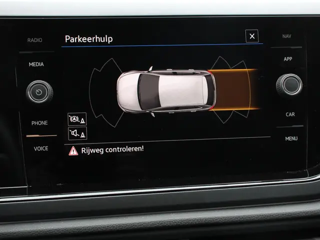 Volkswagen Polo 1.0 TSI R-Line DSG 2023 Benzine 25