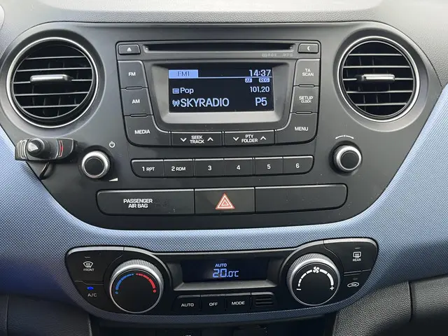 Hyundai i10 1.0i i-Motion Comfort 2015 Benzine 53