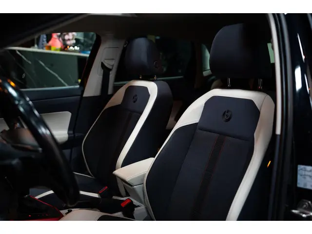 Volkswagen Polo 1.0 TSI BEATS|PANO|AUT 2019 Benzine 12