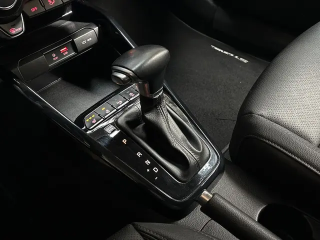 Kia Stonic 1.0 T-GDi Executive Sport 2019 Benzine 10