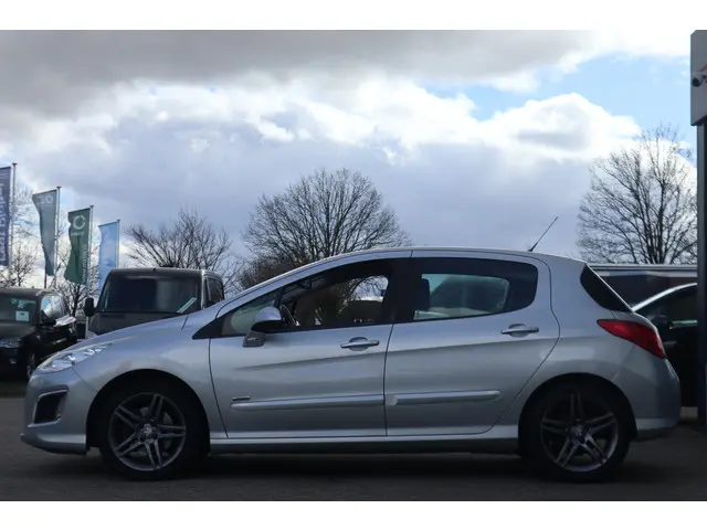 Peugeot 308 1.6 THP Sportium 2013 Benzine 7