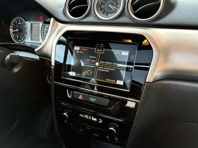 Suzuki Vitara 1.6 High Executive Allgrip 2017 Benzine 15