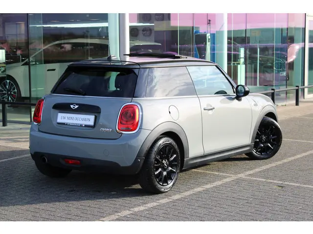 MINI Cooper Hatchback 2018 Benzine 9