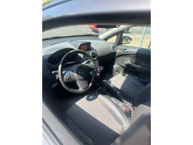 Opel Corsa 1.3 CDTi EcoFlex S/S Edition 2012 Diesel 18