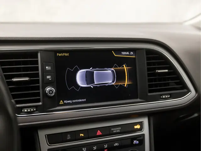 SEAT Leon 1.0 TSI Intense Sport 2018 Benzine 18