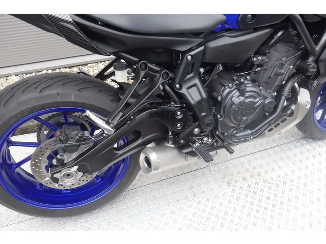 Yamaha MT 07 ABS 2021 Benzine 10