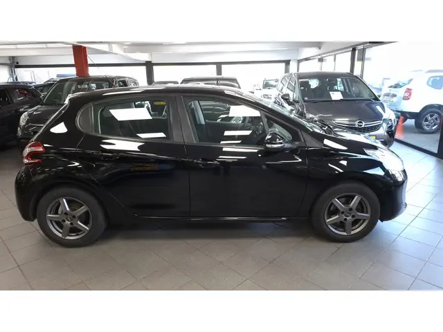 Peugeot 208 1.2 PureTech Blue Lease 2015 Benzine 5