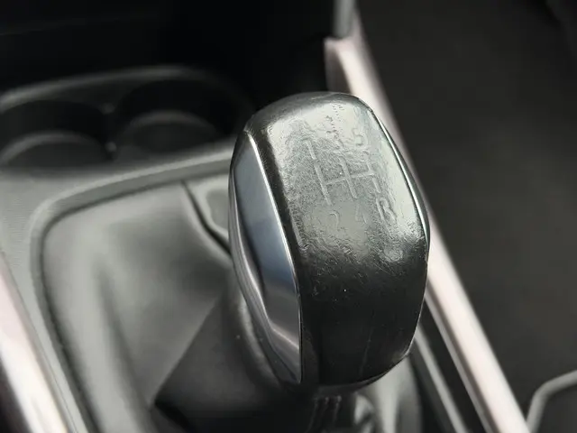 Peugeot 2008 1.2 PureTech Style 2015 Benzine 30