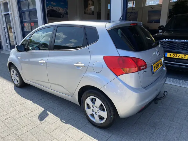 Kia Venga 3