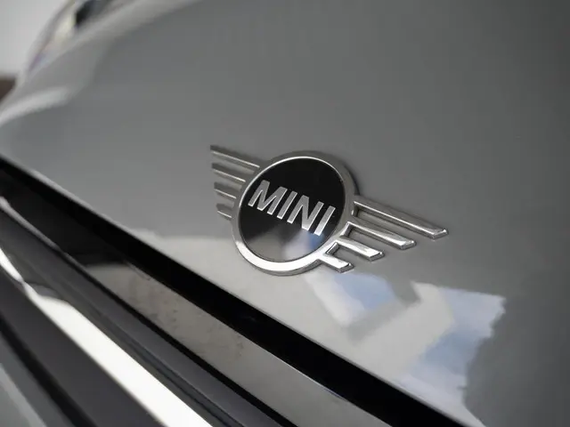 MINI 5-Deurs One 2022 Benzine 15