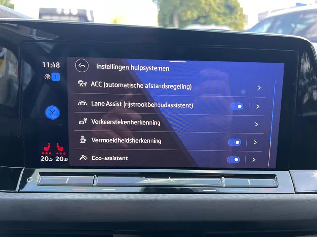 Volkswagen Golf 1.4 eHybrid Style 2021 Hybride Benzine 37