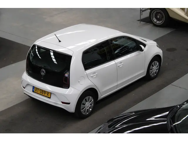 Volkswagen up! 1.0 BMT 2019 Benzine 15