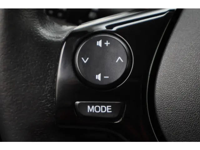 Toyota Aygo 1.0 VVT-i x-wave Cabrio 2015 Benzine 29