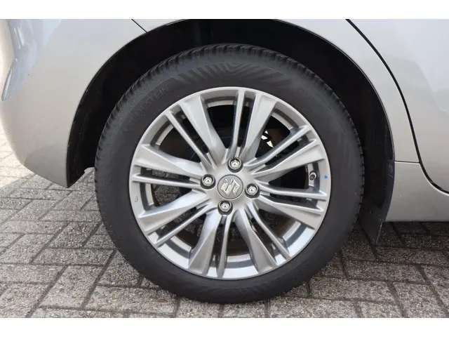 Suzuki Baleno 1.2 Exclusive, Trekhaak. 2017 Benzine 20