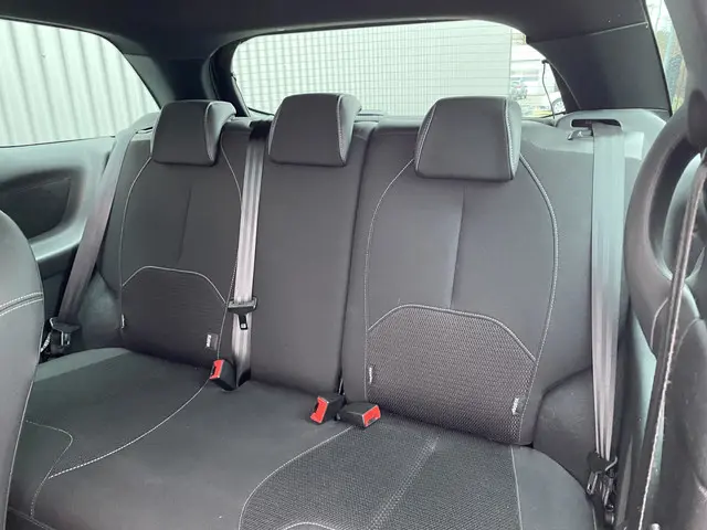 Citroën DS3 1.2 PureTech So Chic 2015 Benzine 6