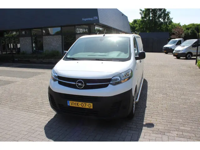 Opel Vivaro 1.5 CDTI L3H1 Edition extra lang 2020 Diesel 2