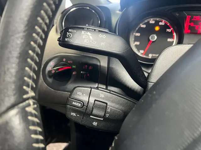 SEAT Ibiza ST aparte kleur. 1.2 TSI Style 2013 Benzine 11