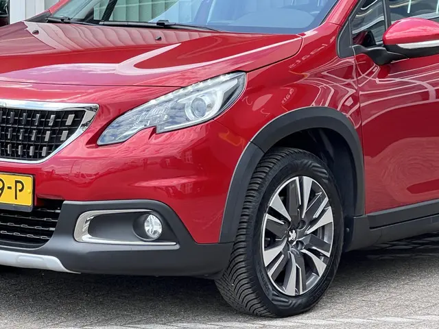 Peugeot 2008 1.2 PureTech Allure 2019 Benzine 7