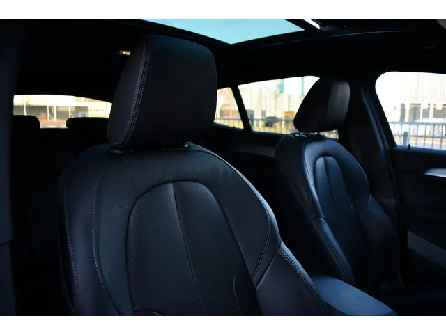 BMW X2 xDrive25e M-Sport 2021 Hybride Benzine 48