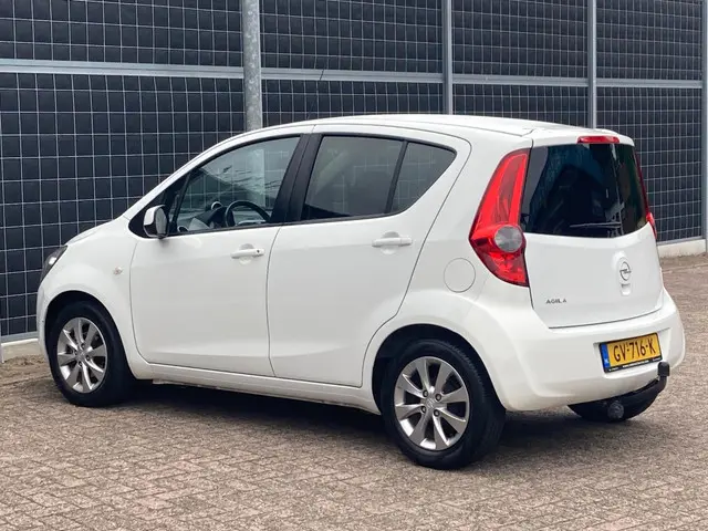 Opel Agila 1.2 Edition AUTOMAAT ! 2013 Benzine 4