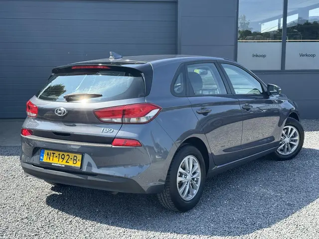 Hyundai i30 1.0 T-GDI Comfort 2017 Benzine 2