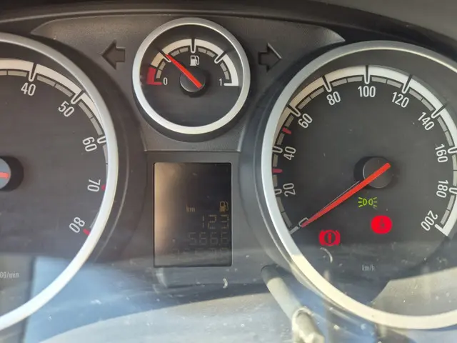 Opel Corsa 1.4-16V Cosmo Nap NL Airco 5 drs 2012 Benzine 10