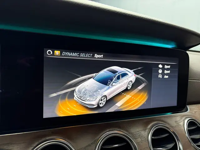 Mercedes-Benz E-Klasse 220 d Prestige Plus 2016 Diesel 21