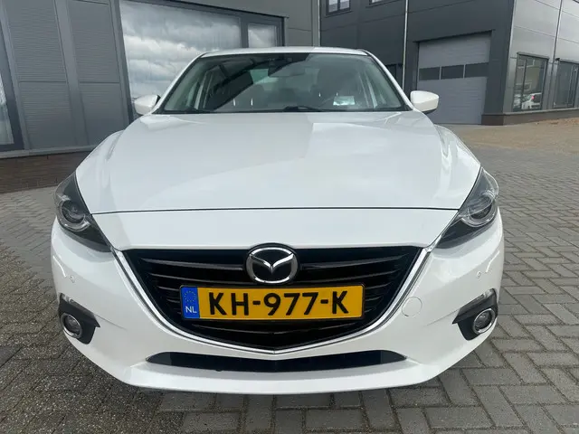Mazda 3 2