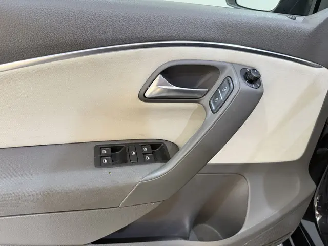 Volkswagen Polo V HB 1.0 Fresh Airco 2014 Benzine 26