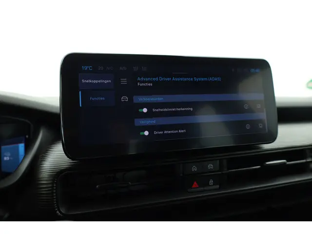 Jeep Avenger Longitude 54 kWh 2023 Elektrisch 25