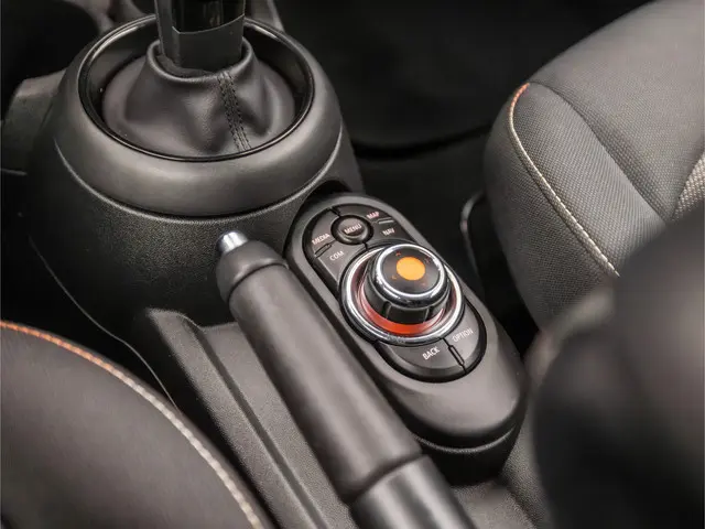 MINI Cooper Mini 1.5 Chili 2019 Benzine 24