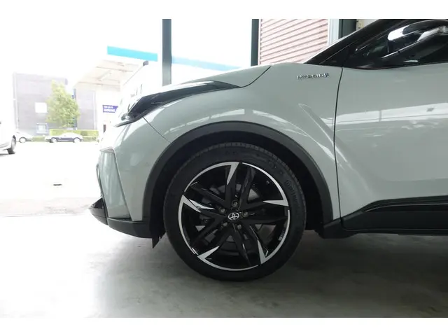 Toyota C-HR 2.0 HYBRID GR-Sport 2021 Hybride Benzine 13
