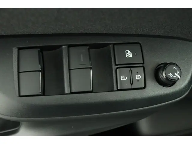 Toyota Yaris 1.5 Hybrid Dynamic 2022 Hybride Benzine 28